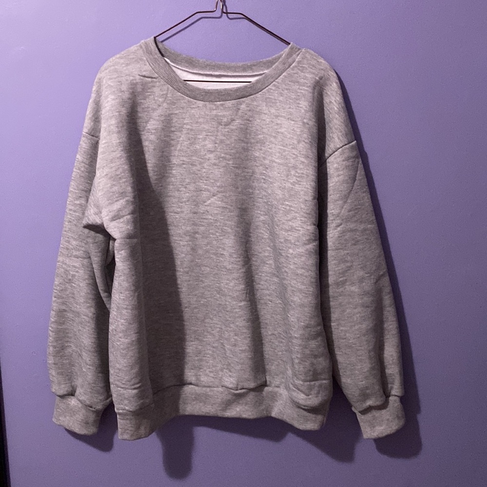Women’s Oversized Grey Pullover Sweatshirt